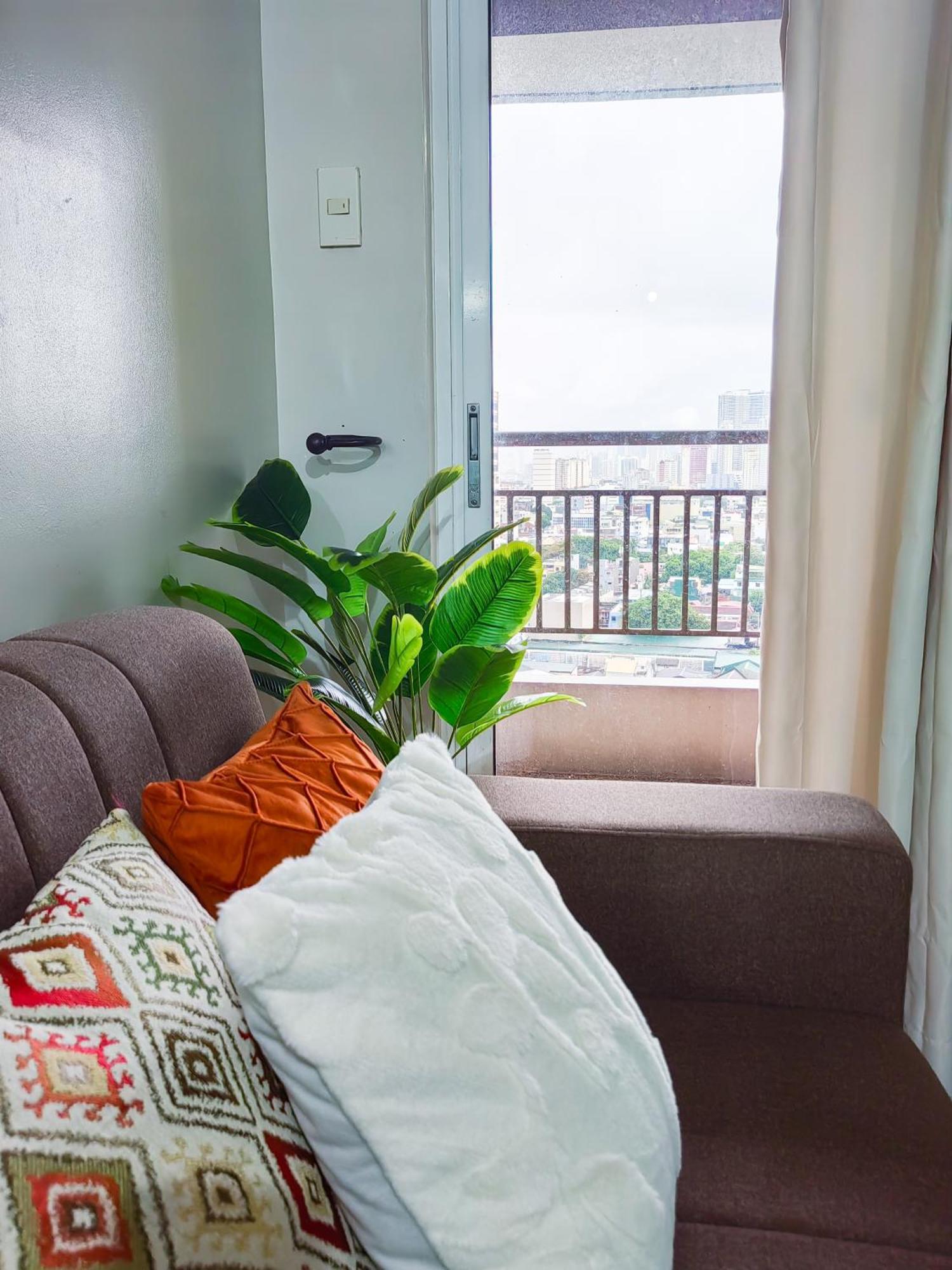 La Verti Residences Staycation Манила Екстериор снимка
